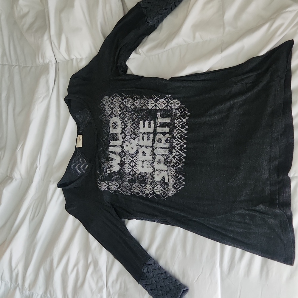 Daytrip Black and Gray Quarter Sleeve Tee